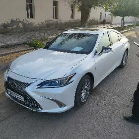 Lexus ES 350 2020