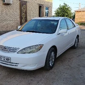 Toyota Camry 2004