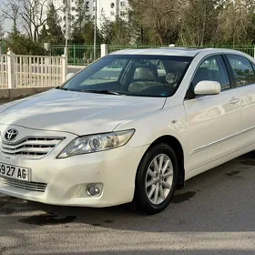 Toyota Camry 2011