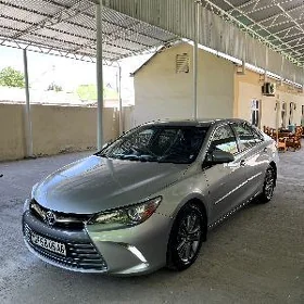 Toyota Camry 2016