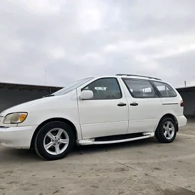 Toyota Sienna 1998