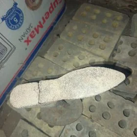 Köwüş çüýlenýän