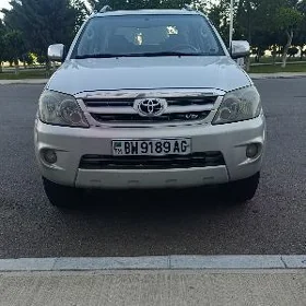 Toyota Fortuner 2006