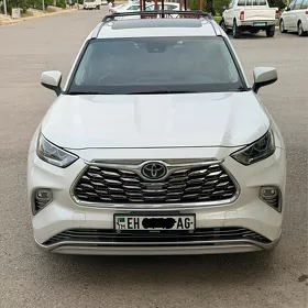 Toyota Highlander 2022