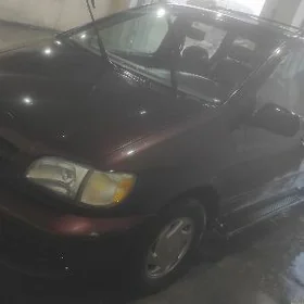 Toyota Sienna 1999