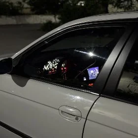 BMW E39 2002