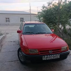 Opel Astra 1992