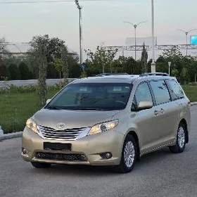 Toyota Sienna 2012