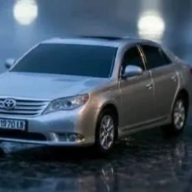 Toyota Avalon 2010