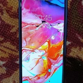 SAMSUNG A70