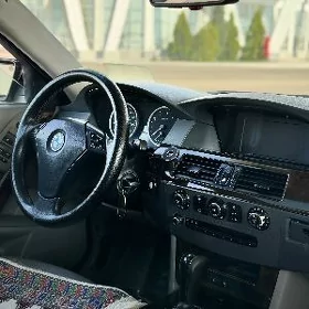 BMW E60 2006