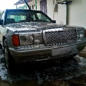Mercedes-Benz 190E 1985