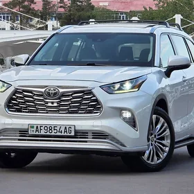 Toyota Highlander 2022