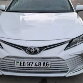Toyota Camry 2021