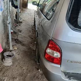 Kia Carnival 2001