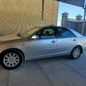 Toyota Camry 2004