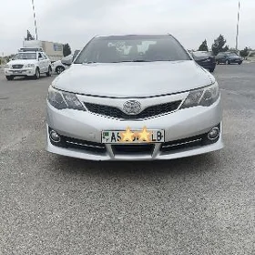 Toyota Camry 2014