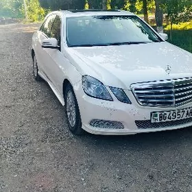Mercedes-Benz E350 2010
