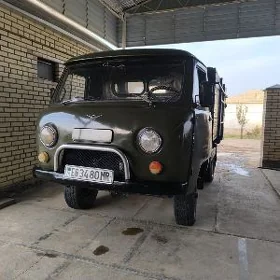 UAZ Profi 1985