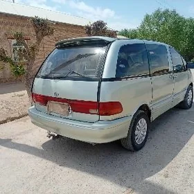 Toyota Previa 1991