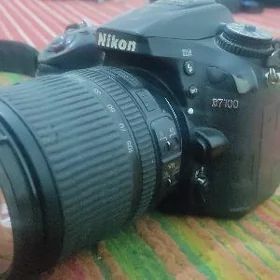 nikon 7100