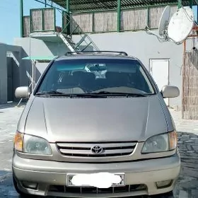 Toyota Sienna 2001