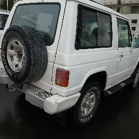 Mitsubishi Pajero 1998