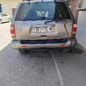 Nissan Pathfinder 2004