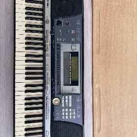 YAMAHA PSR 640