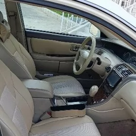 Toyota Avalon 2000