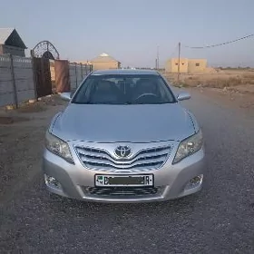 Toyota Camry 2010