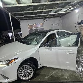 Lexus ES 350 2020