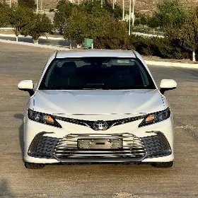 Toyota Camry 2022