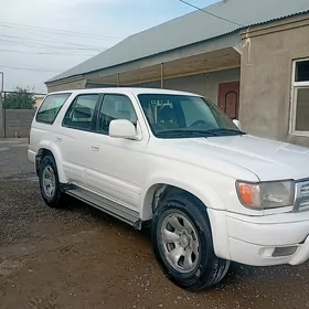 Toyota 4Runner 2000