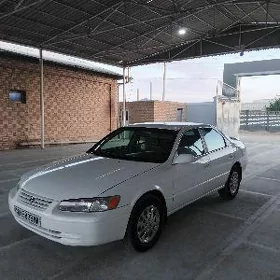 Toyota Camry 1999