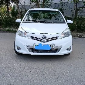 Toyota Yaris 2016