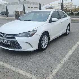 Toyota Camry 2017
