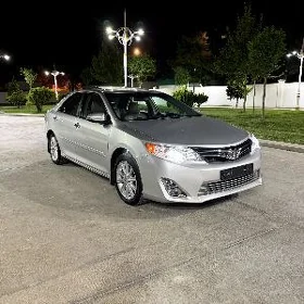 Toyota Camry 2013