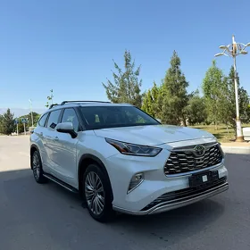 Toyota Highlander 2022