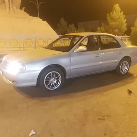 Kia Credos/Clarus 2000