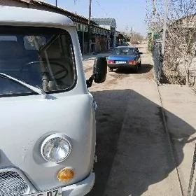 UAZ Profi 2004