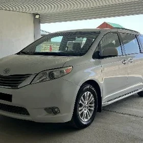 Toyota Sienna 2017