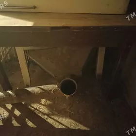 люстры,тумб-ка дер-нная,под-ка