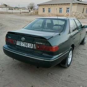 Toyota Camry 1999