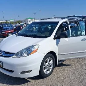 Toyota Sienna 2007