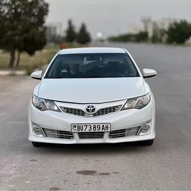 Toyota Camry 2013