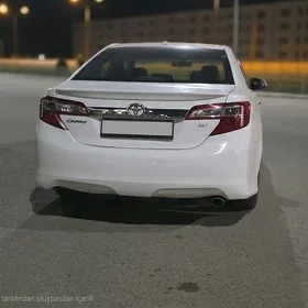 Toyota Camry 2013