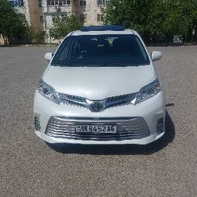 Toyota Sienna 2018