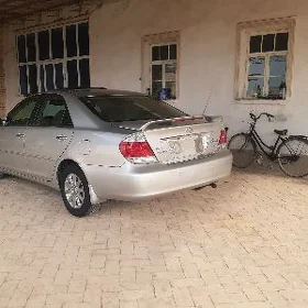 Toyota Camry 2004