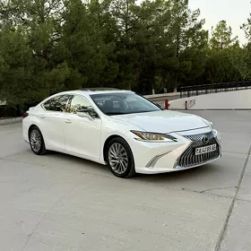 Lexus ES 350 2020